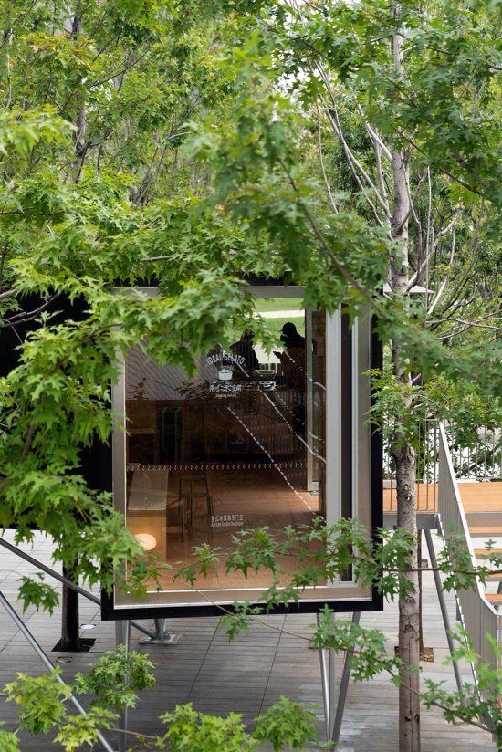 OoEli International Block Renewal Slow Flash Park Project by Kong Architects