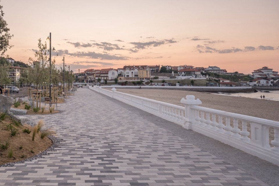 Comillas Waterfront Promenade