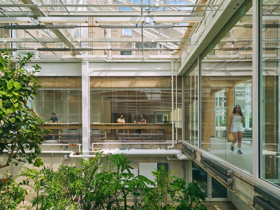 mcmaster university life sciences building and greenhouse by moriyama teshima architects