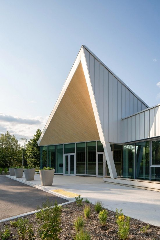 University of Guelph Honey Bee Research Center
