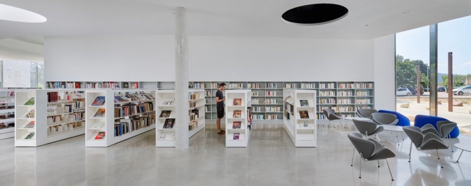 Animu Media Library in Porto Vecchio by Dominique Coulon