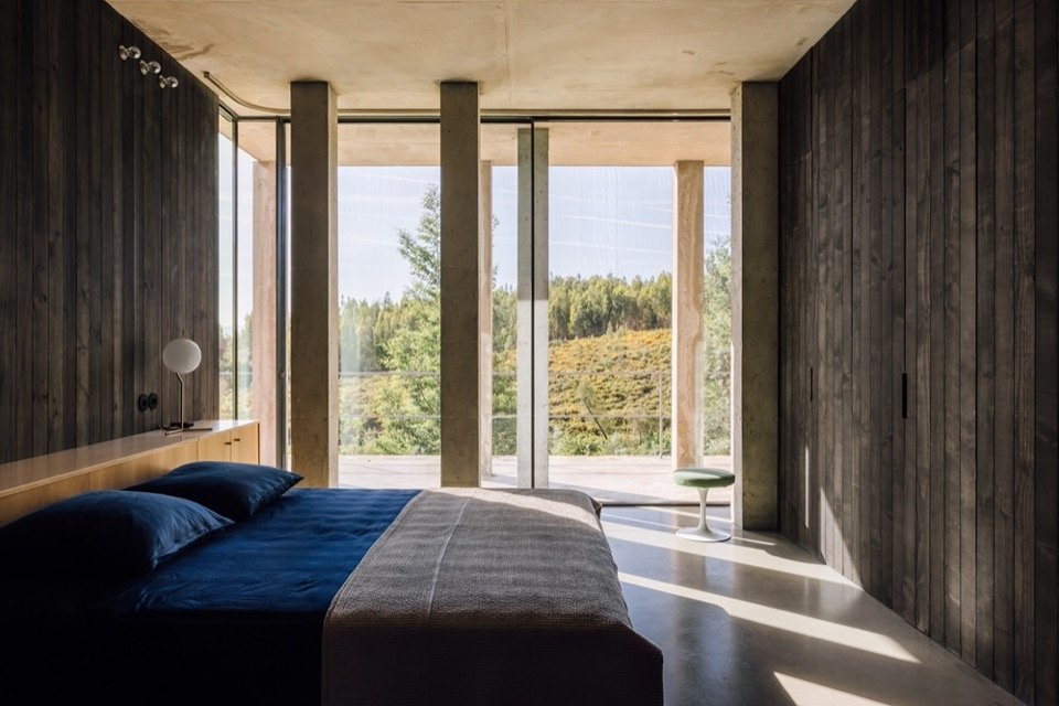 bedroom and colonnade/ bedroom and colonnade