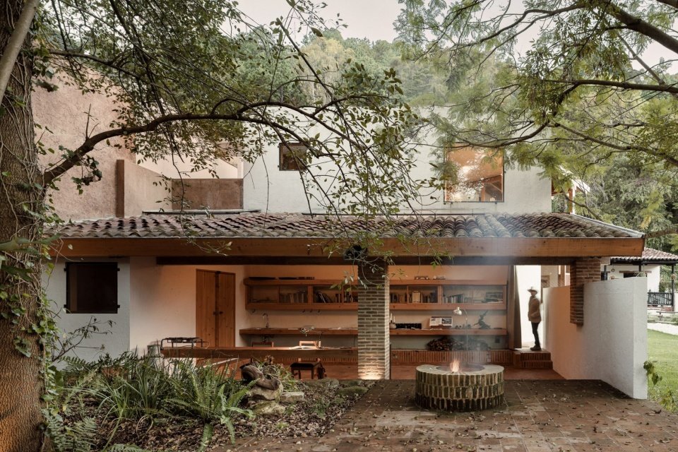 open space along the courtyard