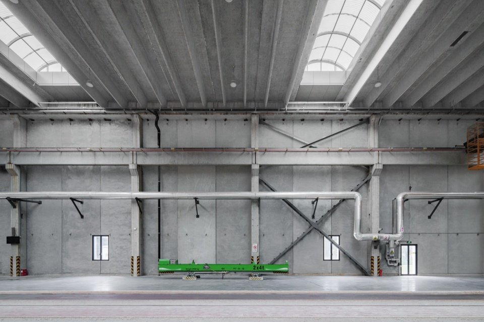 屋面构件与天窗 / Roof components and skylights