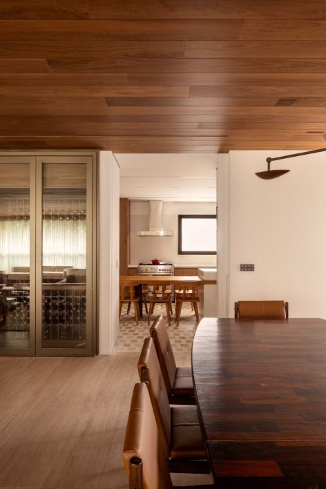 厨房推拉门开启时 / Kitchen sliding doors open