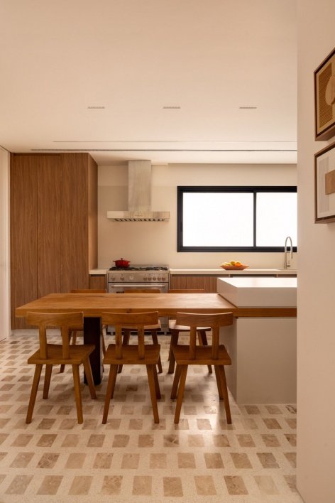 厨房岛台与柜体 / Kitchen island and cabinetry