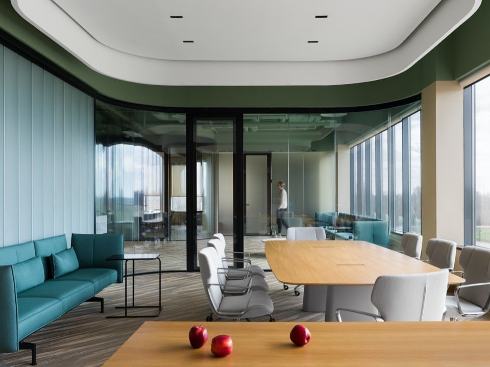 Glass meeting room/Glazed meeting room