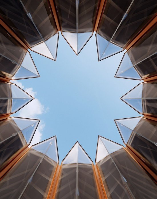 Looking up through the star-shaped courtyard/ Looking up through the star-shaped courtyard