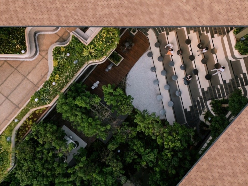 Roof opening and staircase space, Roof opening and amphitheater