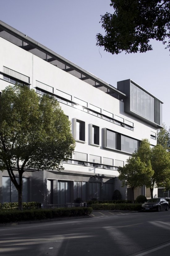 Street trees and street facades
