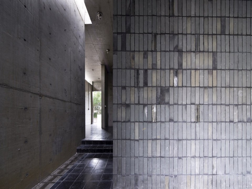Concrete and brick walls in the verandah