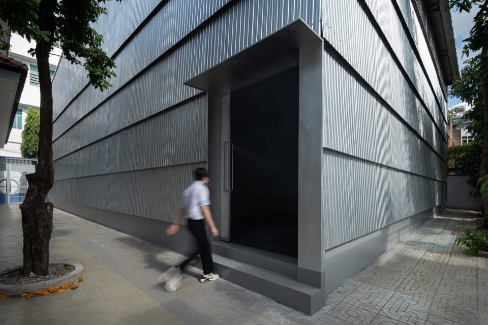 Entrance corner/Entrance corner