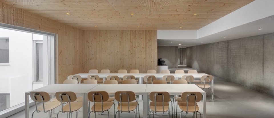 Shared space overlooking a courtyard