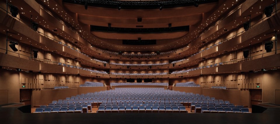申厅全景,Soar Theatre