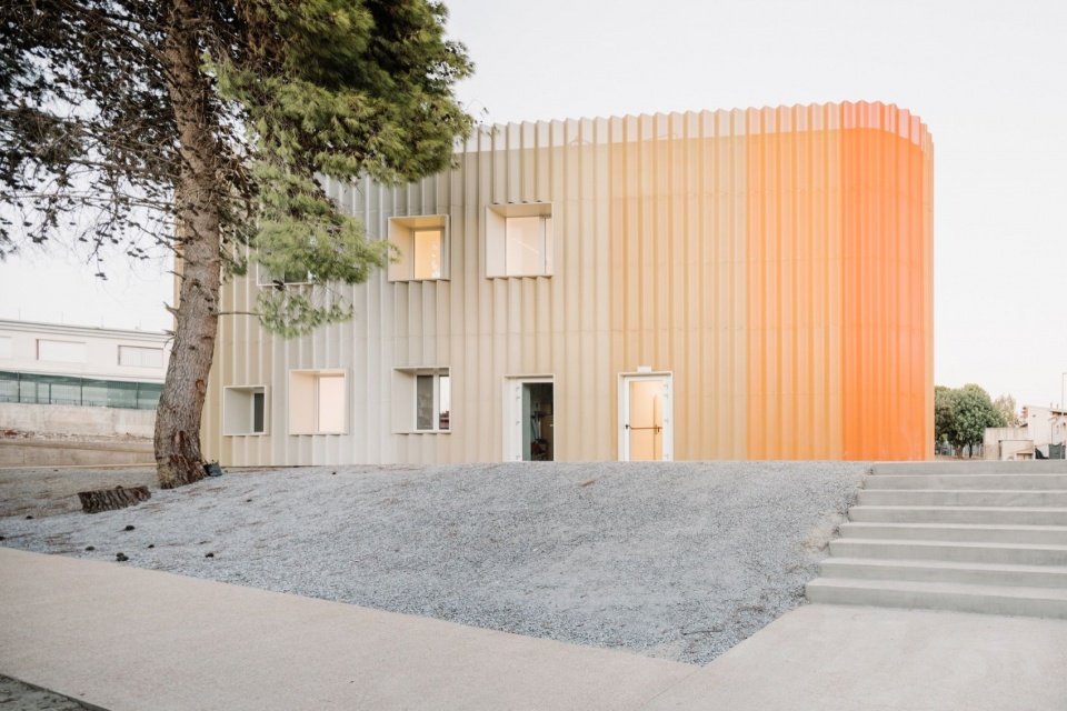 Building and public space, Building and public space