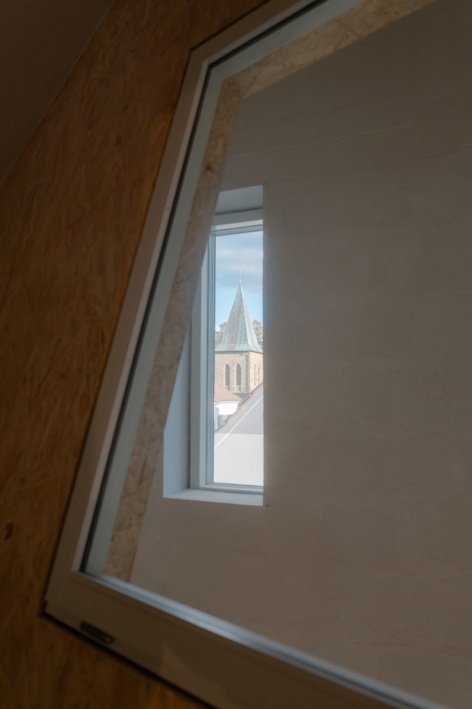 Privacy when the internal window is closed/Privacy when the internal window is closed