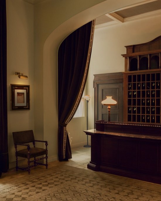 Hotel reception area/Hotel reception