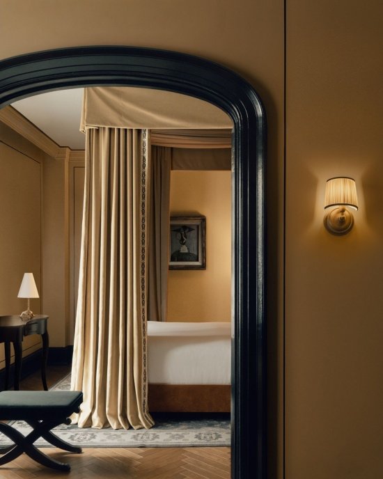 Gold suite bedroom/Gold suite bedroom