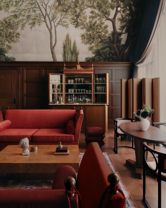 Penthouse salon