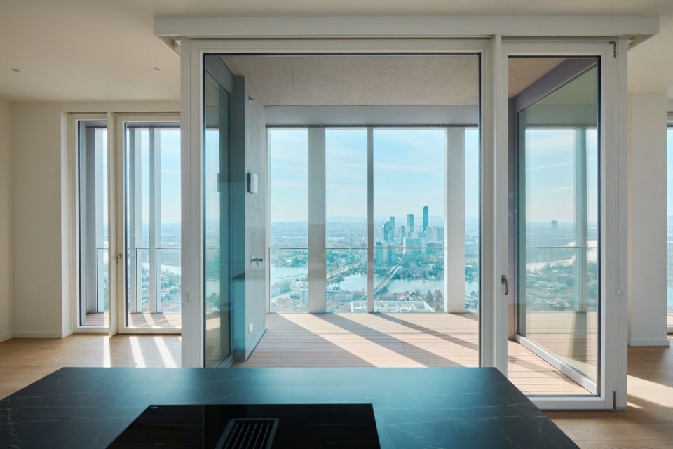 Apartment living room and terrace/ living room and terrace