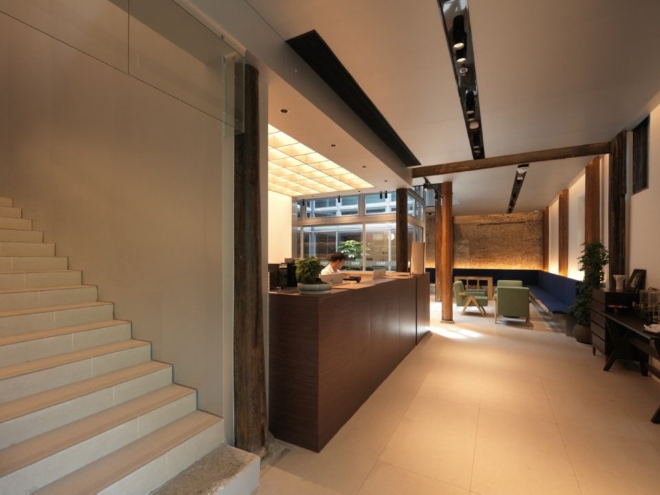 服务岛A前台接待 / Reception Desk, Service Island A