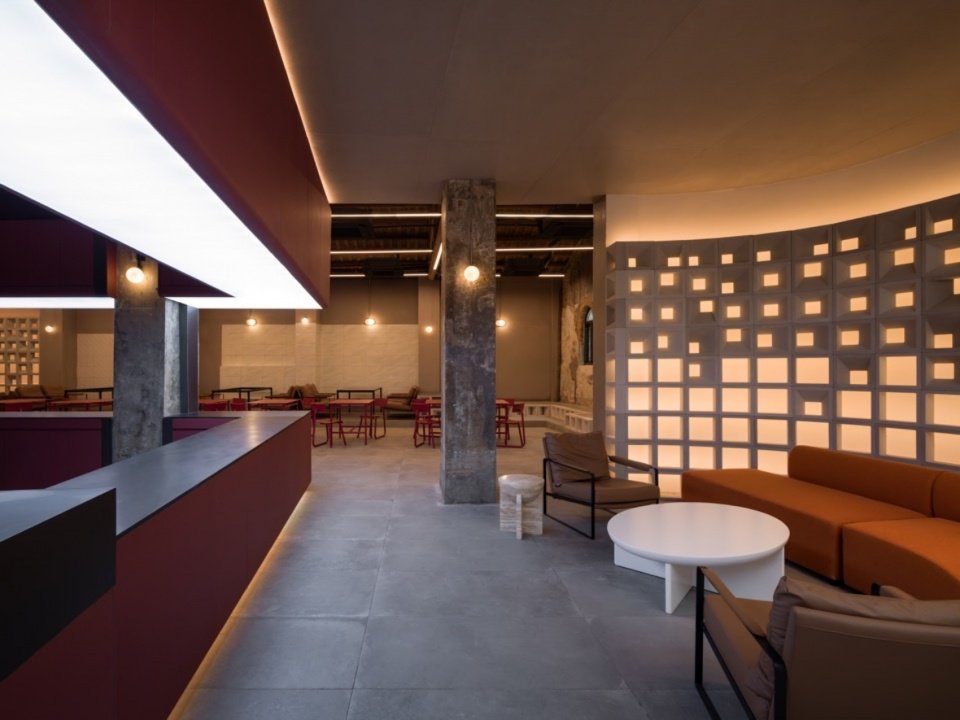 服务岛B南侧的特色餐厅 / Specialty Restaurant South of Service Island B